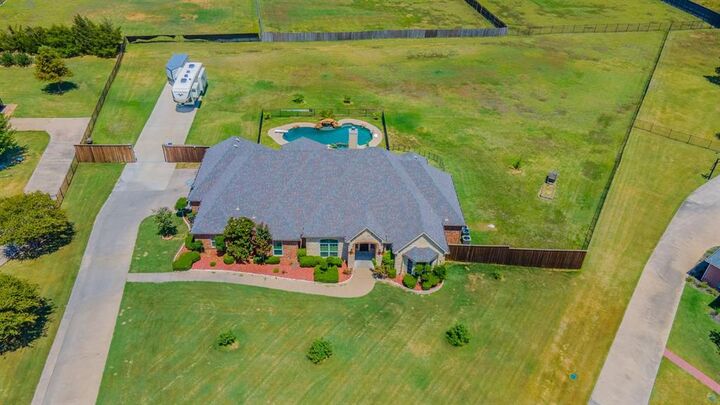 Property Photo:  3133 Belmont Lane  TX 75160 