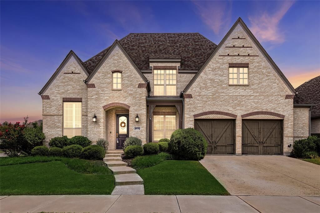 Property Photo: 1432 14th Street TX 76226