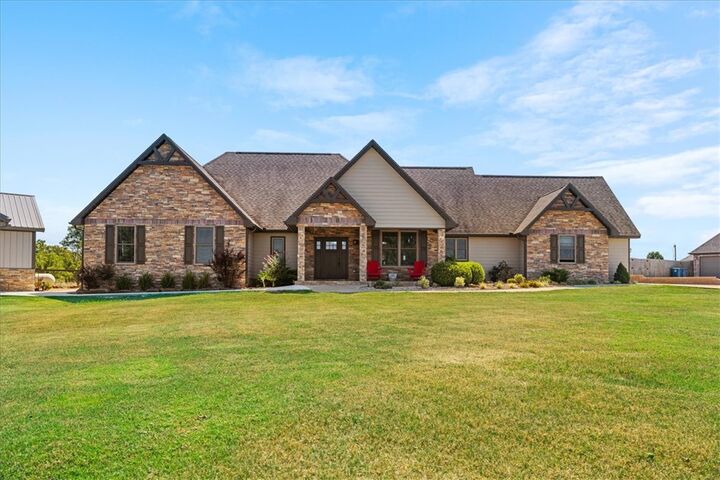 Property Photo: 125 Doering Circle AR 72751