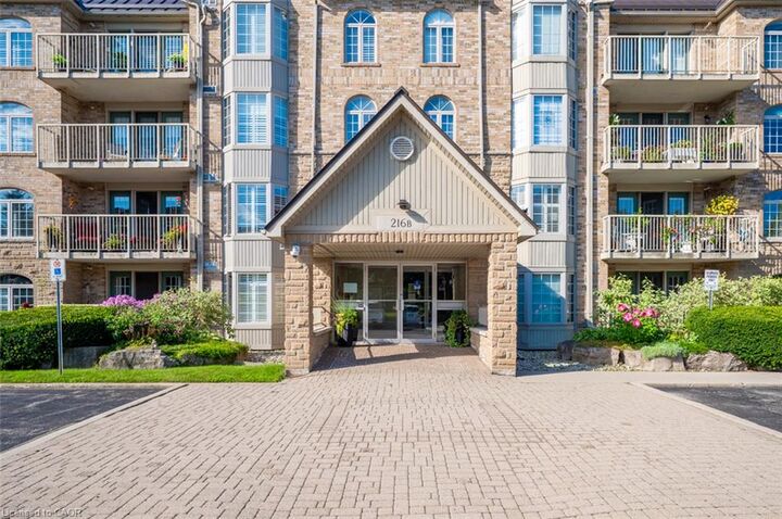 Property Photo:  216 Plains Road W B405  ON L7T 4K8 
