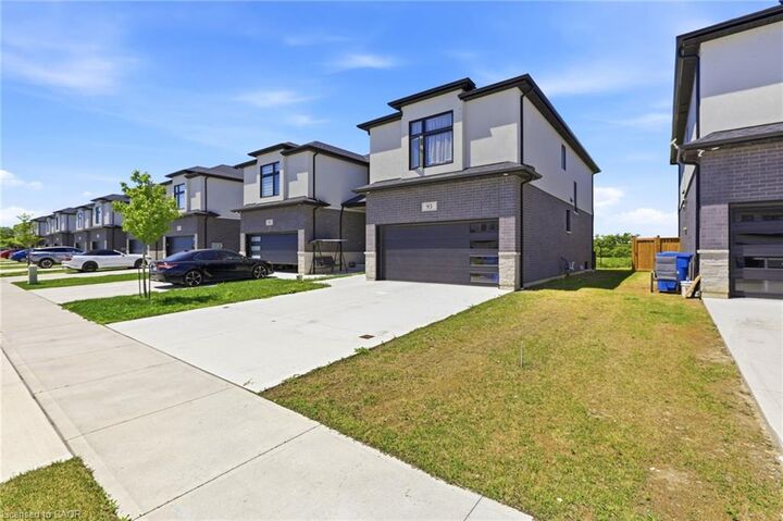 Property Photo: 93 Eagle Street 10B ON N8H 0G5