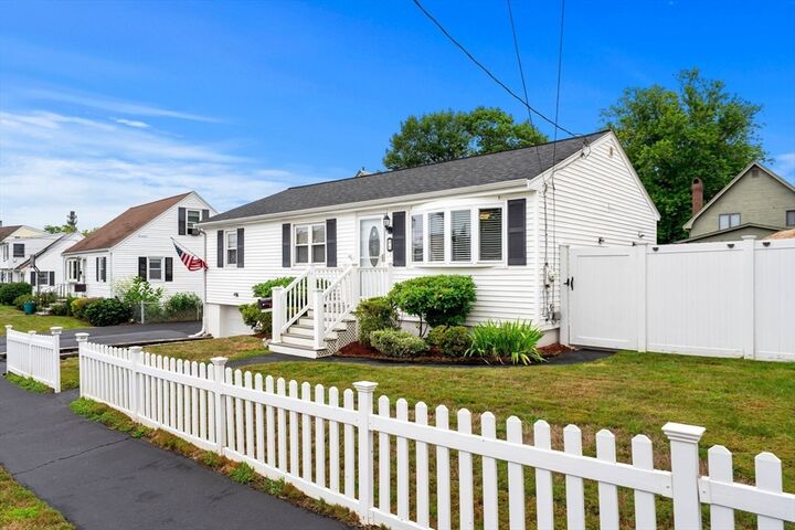 Property Photo:  6 Haskell Pl  MA 01960 