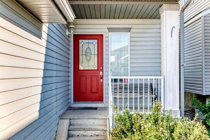 Property Photo: 16 Royal Birch Rise NW AB T3G 5K2