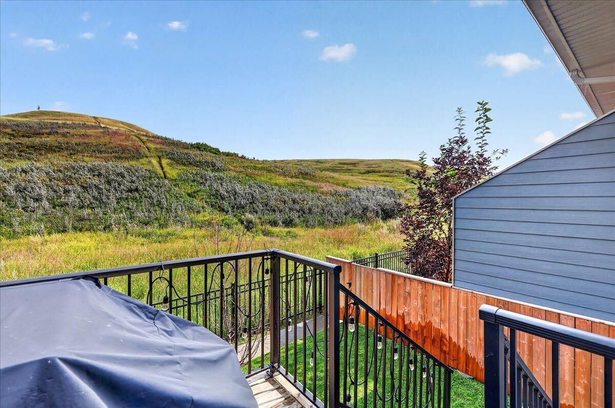 Property Photo: 246 Cranbrook Square SE AB T3M 3E3