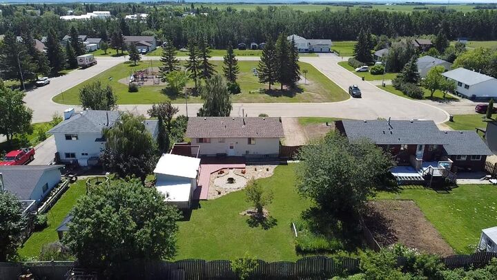 Property Photo: 5210 54A Ave AB T0H 0E0