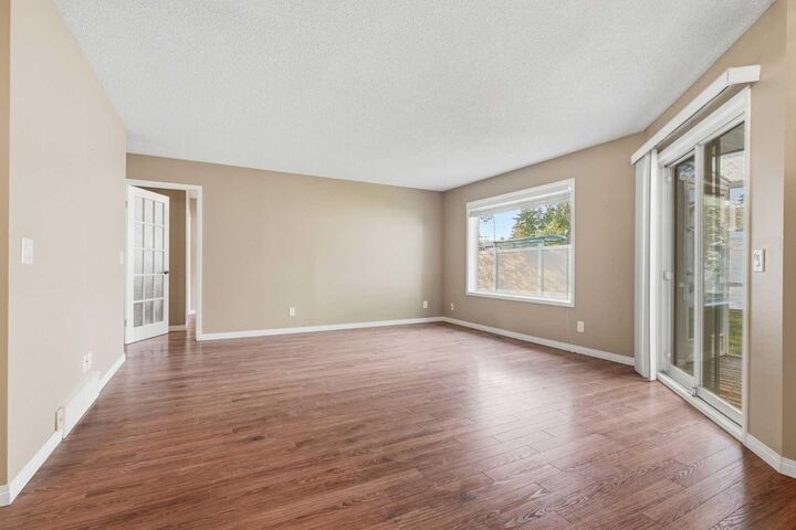 Property Photo:  11 Macewan Park Heights NW  AB T3K 3W6 