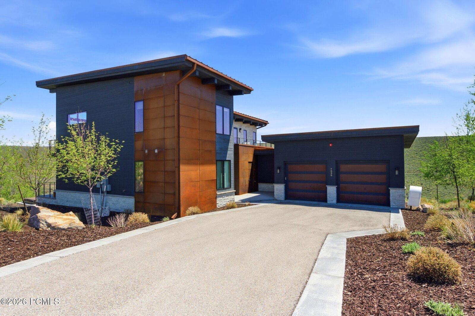 Property Photo: 7036 W Golden Bear Loop UT 84098