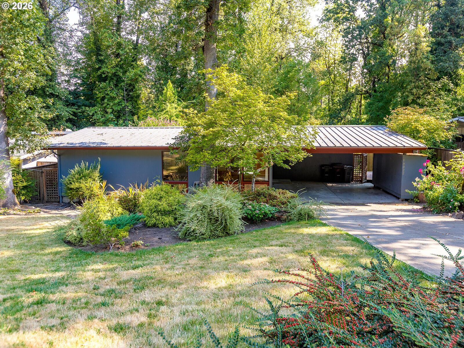 Property Photo: 19922 White Cloud Cir OR 97068