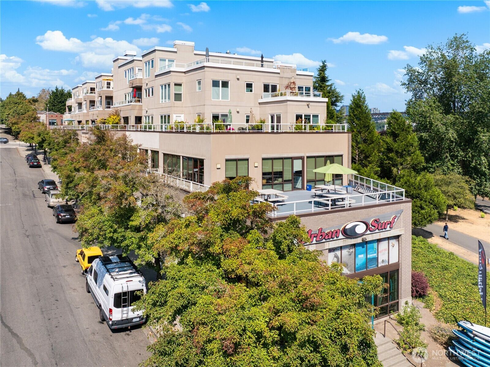 Property Photo: 3300 Meridian Avenue N 302 WA 98103