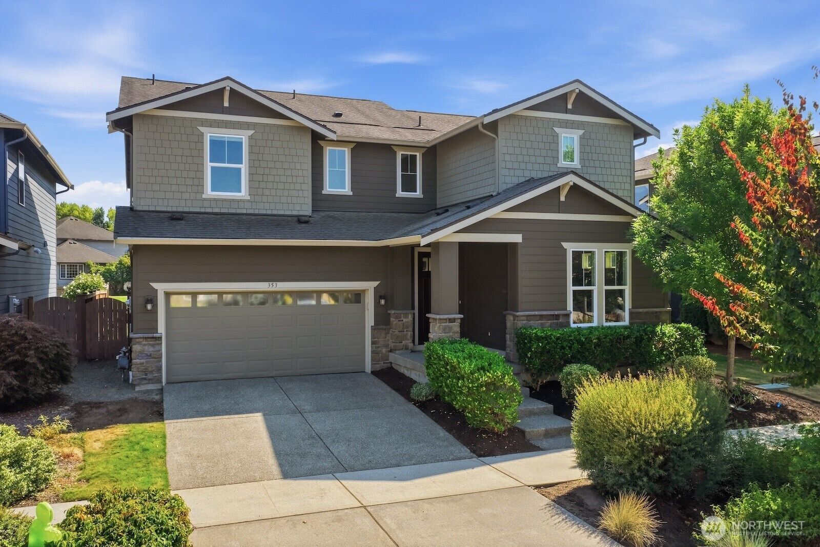 Property Photo:  353  Zemp Way NE  WA 98045 