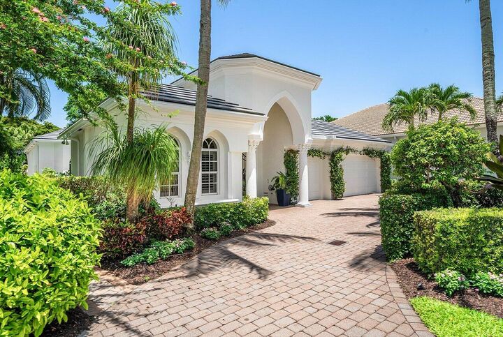Property Photo:  108 San Marita Way  FL 33418 