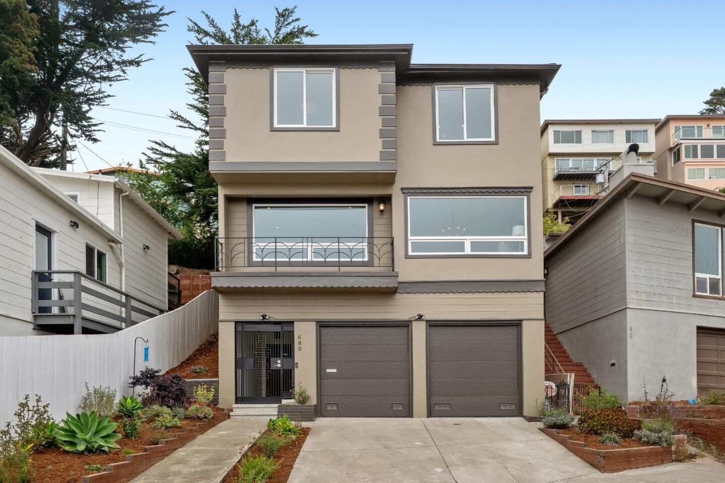 Property Photo:  680 Los Palmos Drive  CA 94127 