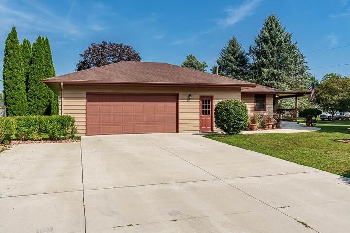 Property Photo:  402 N Pine Street  WI 53576 