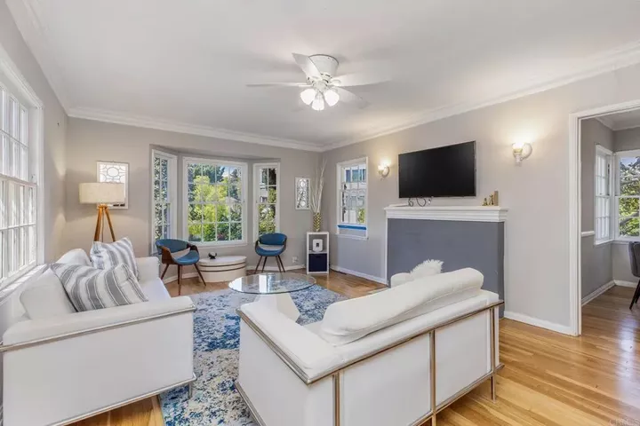 Property Photo:  1700-1702-1704 Glendon Avenue  CA 90024 