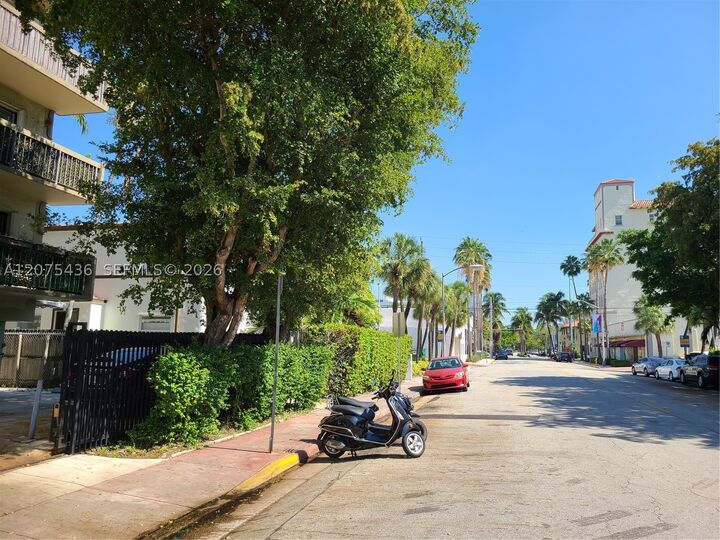 Property Photo:  1612 Jefferson Ave 303  FL 33139 