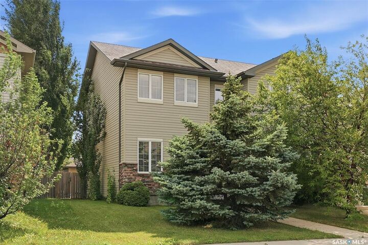 Property Photo: 150 Lynd Crescent SK S7T 0G9