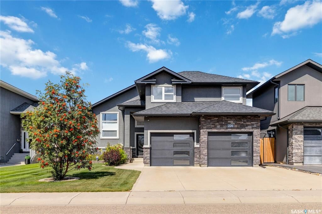 Property Photo: 226 Mahabir Court SK S7W 0J5