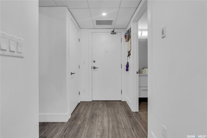 Property Photo:  409 B Avenue S 304  SK S7M 1M7 