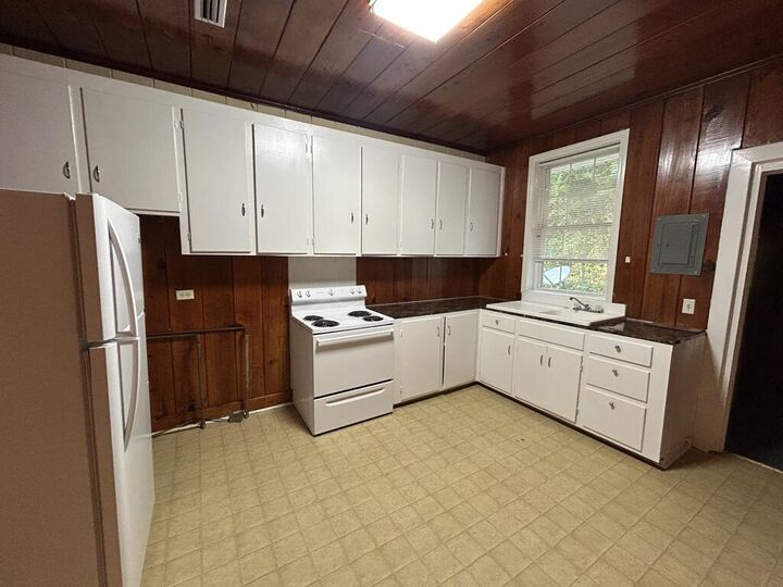 Property Photo:  2139 #2 Andrews Avenue  AL 36360 