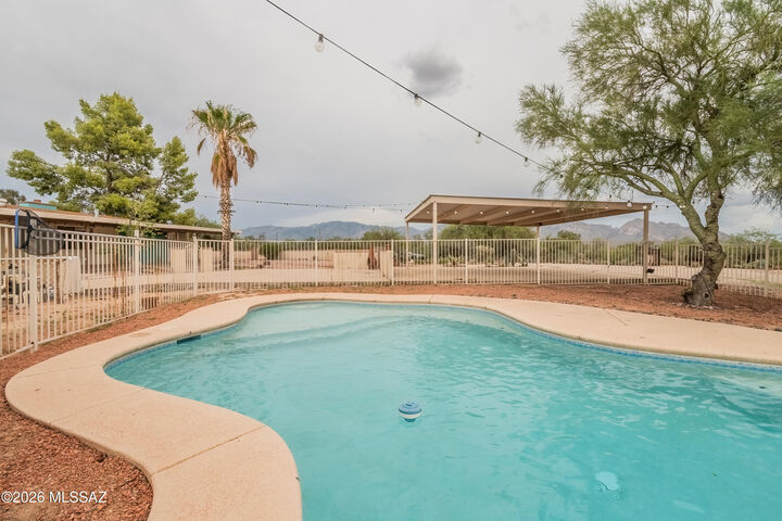 Property Photo:  2350 W Sunkist Road  AZ 85755 