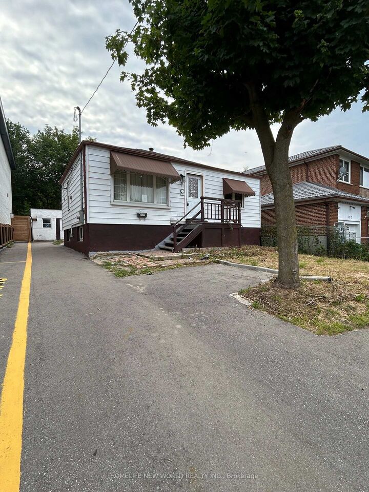 Property Photo: 177 Magnolia Avenue ON M1K 3K7