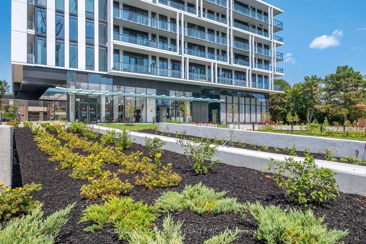 Property Photo: 29 Green Trail Court 907 ON M2K 0J9