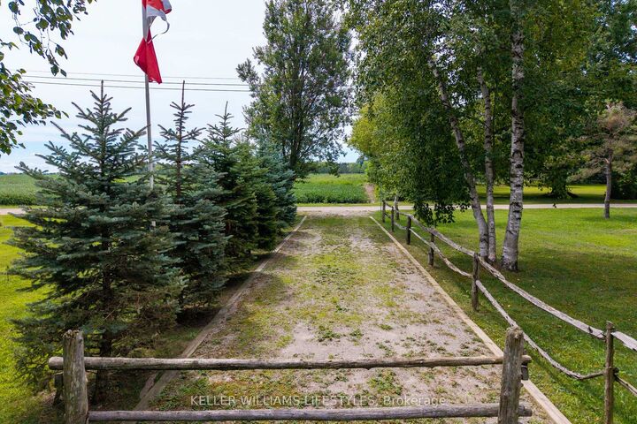 Property Photo:  74891 Dr George Smith Avenue  ON N0M 1G0 