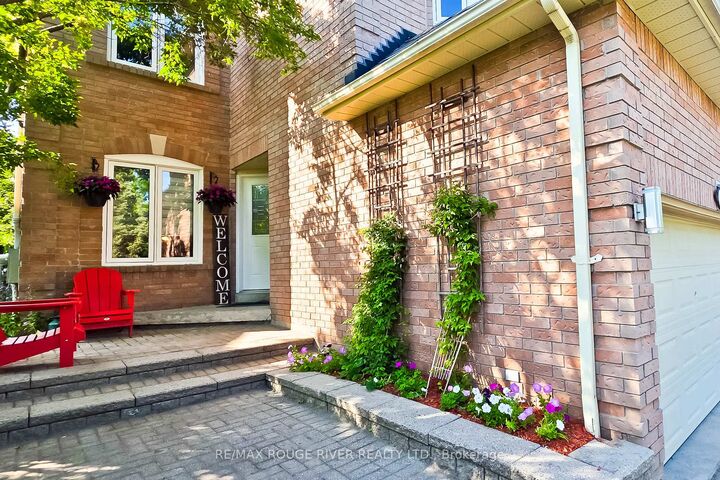 Property Photo: 6 Knotty Pine Drive ON L1R 2J6