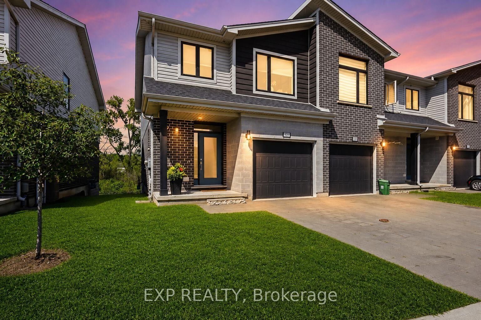 Property Photo:  177 Edgevalley Road 120  ON N5V 0C5 