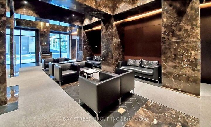Property Photo: 70 Temperance Street 5308 ON M5H 0B1