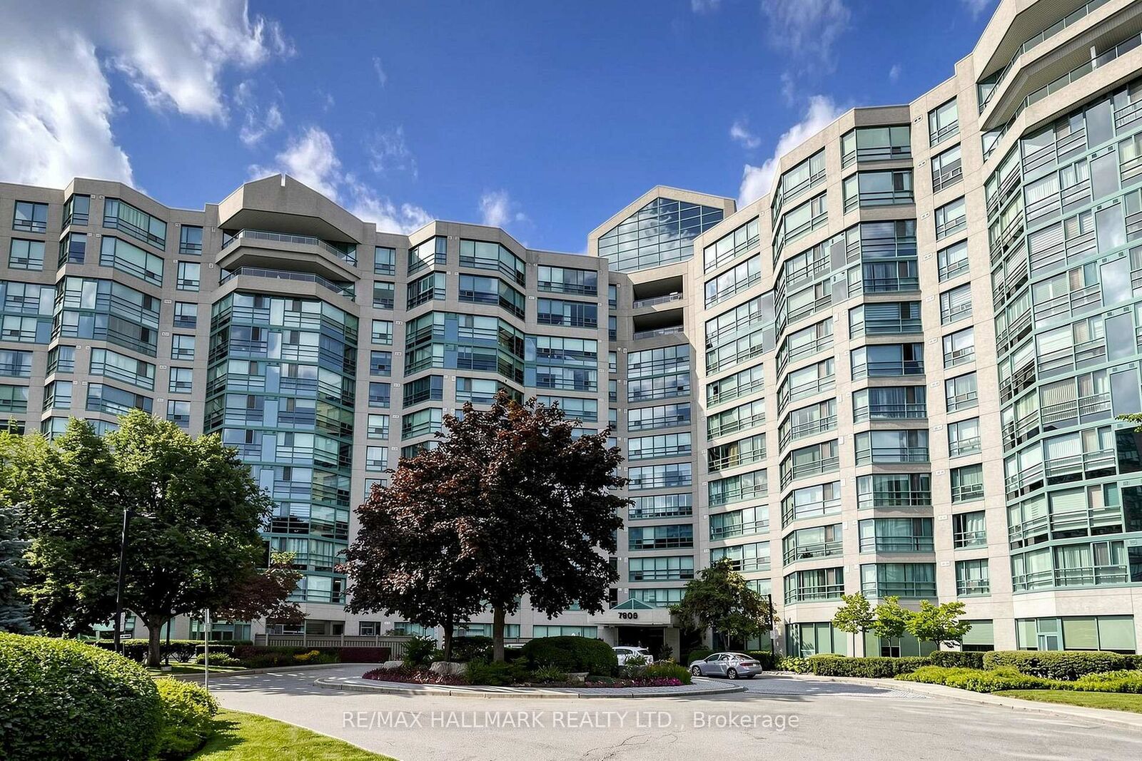 Property Photo: 7905 Bayview Avenue 1022 ON L3T 7N3