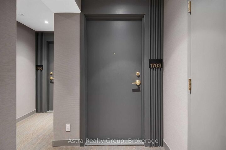 Property Photo:  950 Portage Parkway 1703  ON L4K 0J7 