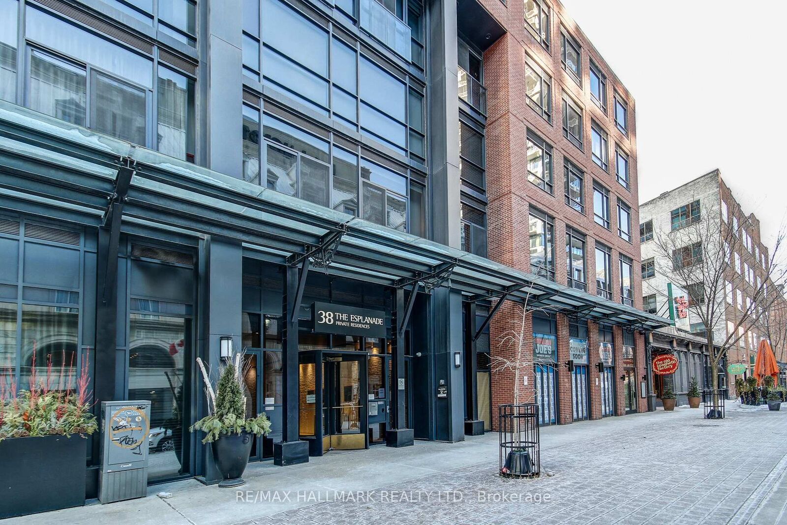 Property Photo:  38 The Esplanade Street 421  ON M5E 1A5 