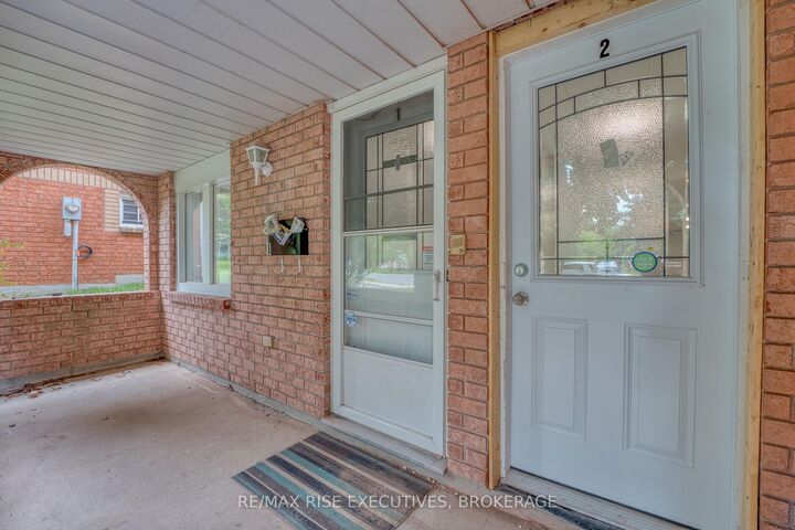 Property Photo:  151 Dauphin Avenue 2  ON K7K 6W3 