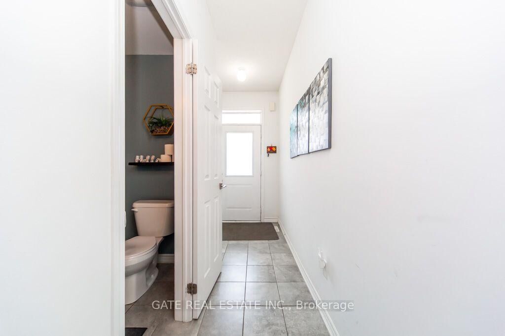 Property Photo: 53 Kantium Way ON L1N 9K9
