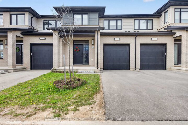 Property Photo: 3635 Southbridge Avenue 39 ON N6L 0G8