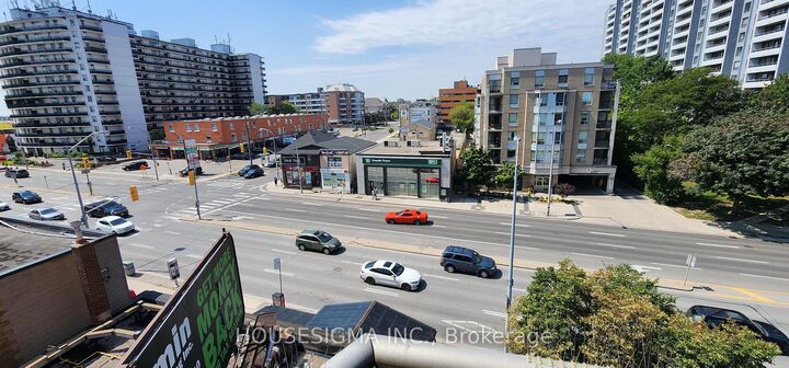Property Photo: 5949 Yonge Street 505 ON M2M 3V8