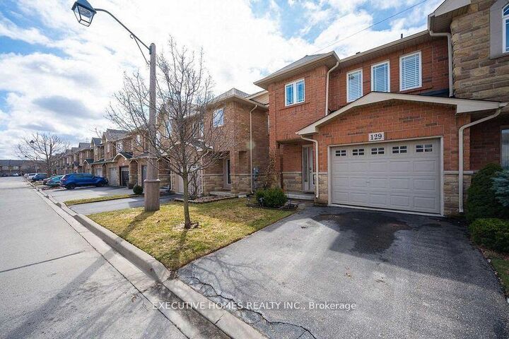 Property Photo: 129 Periwinkle Drive ON L0R 1P0