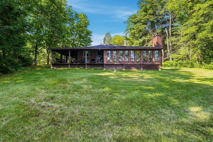 34 McKechnie Road W — photo 1
