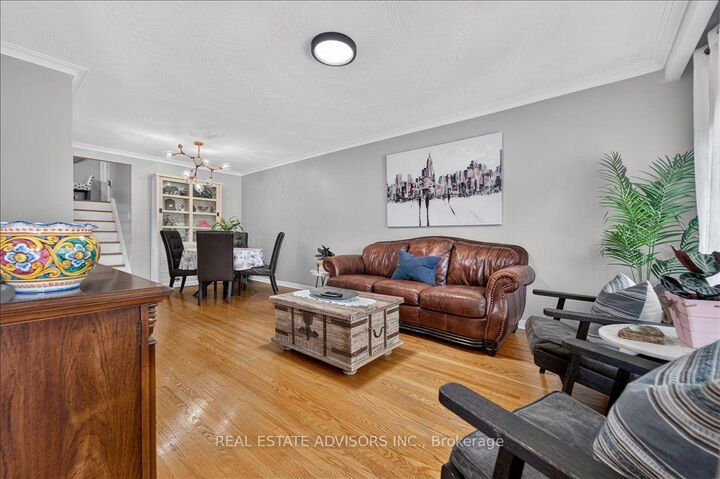 Property Photo: 14 Grampian Crescent ON M9L 2L3