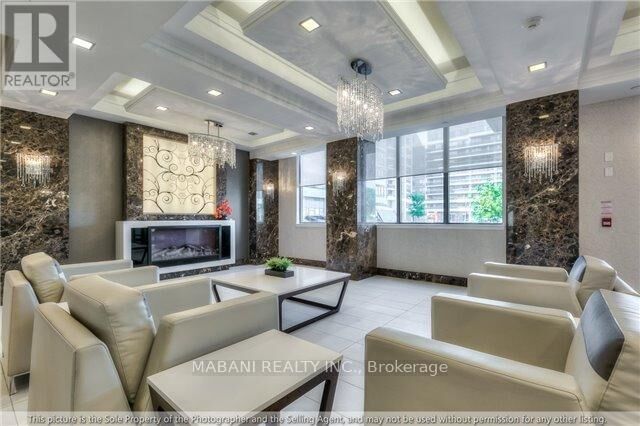 Property Photo:  372 Highway 7 Road E 709  ON L4B 0C6 