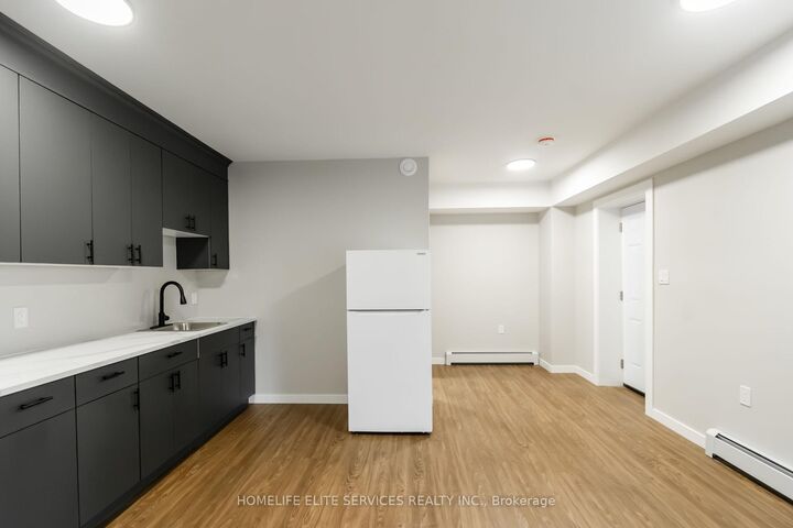 Property Photo: 196 Second Avenue E ON P1B 1L2
