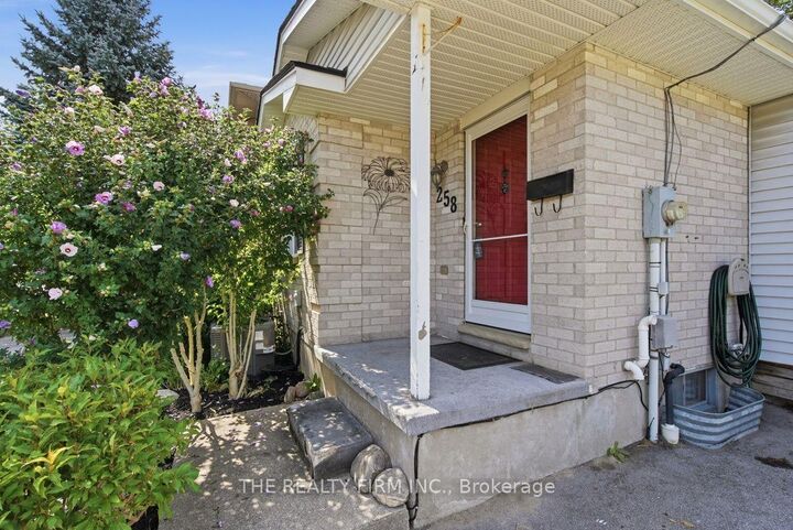 Property Photo: 258 Olympic Crescent ON N6G 3P7