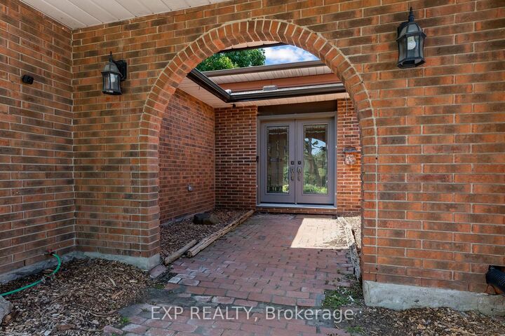 Property Photo: 3391 Harvard Avenue ON L2J 3S6