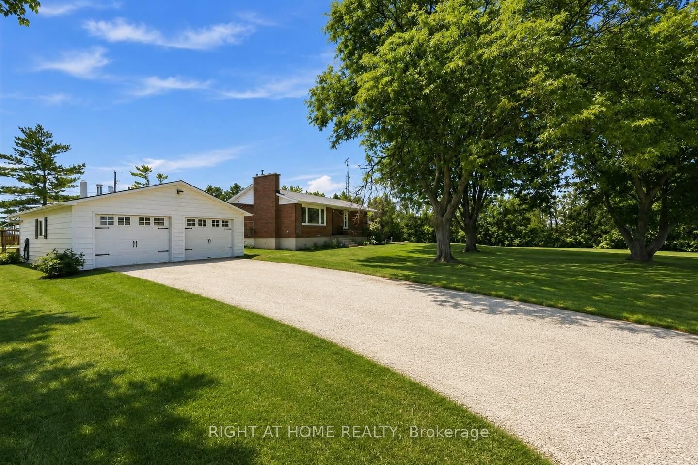 Property Photo: 1933 Plank Road ON N7T 7H5