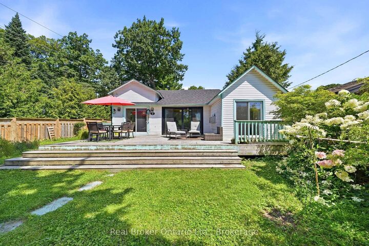7 Oliver Drive — photo 1