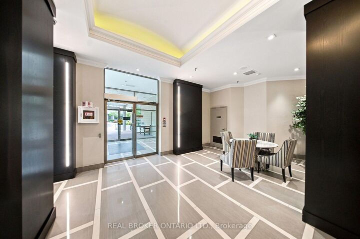 Property Photo:  205 Wynford Drive 2207  ON M3C 3P4 