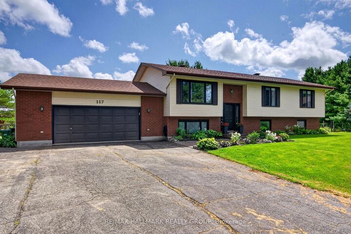 Property Photo: 117 Canyon Drive ON K0A 2H0