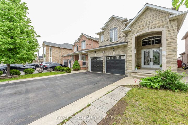 Property Photo: 29 Dewside Drive ON L6R 3B7