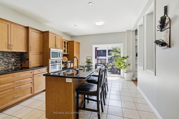 Property Photo:  471 Old Mud Street  ON L8J 0C7 